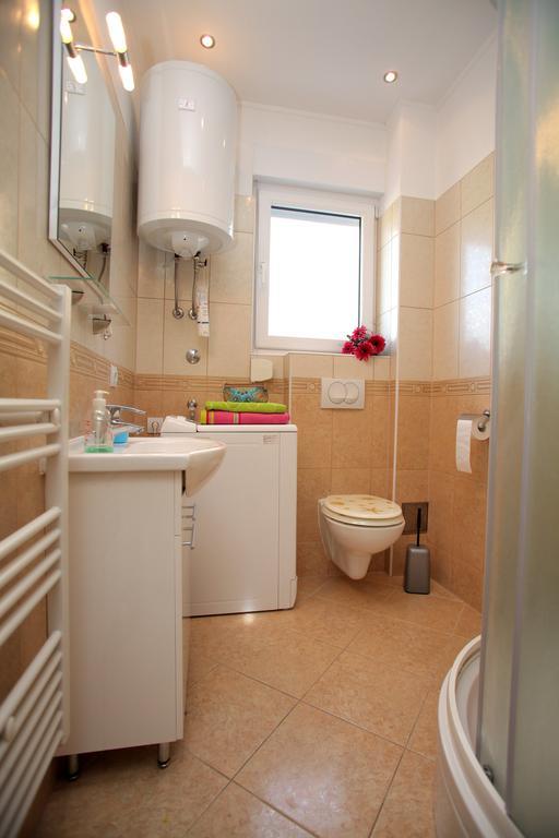 Apartments Villa Dalmazia Трогир Стая снимка